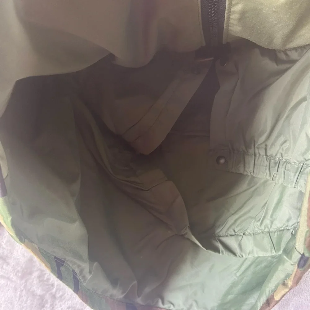 Vintage Tennier Industries Coat Mens Medium Green Camo Hooded Parka USA Military